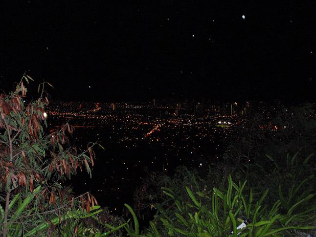 タンタラスの丘からの夜景.JPG